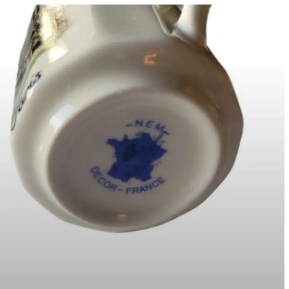 NEM Decor France Espresso Cup, Souvenir Mug Notre Dame Motif Vintage Collector